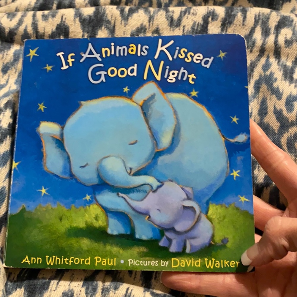 If animals could kiss good night